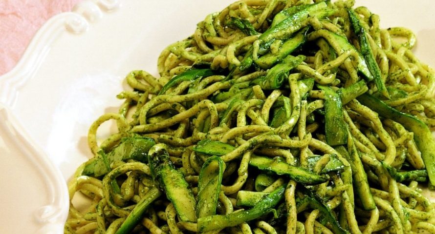 Spaghetti alla chitarra con asparagi